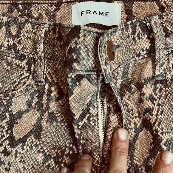 FRAME Python snake print skinny crop high rise pants - Picture 4 of 13